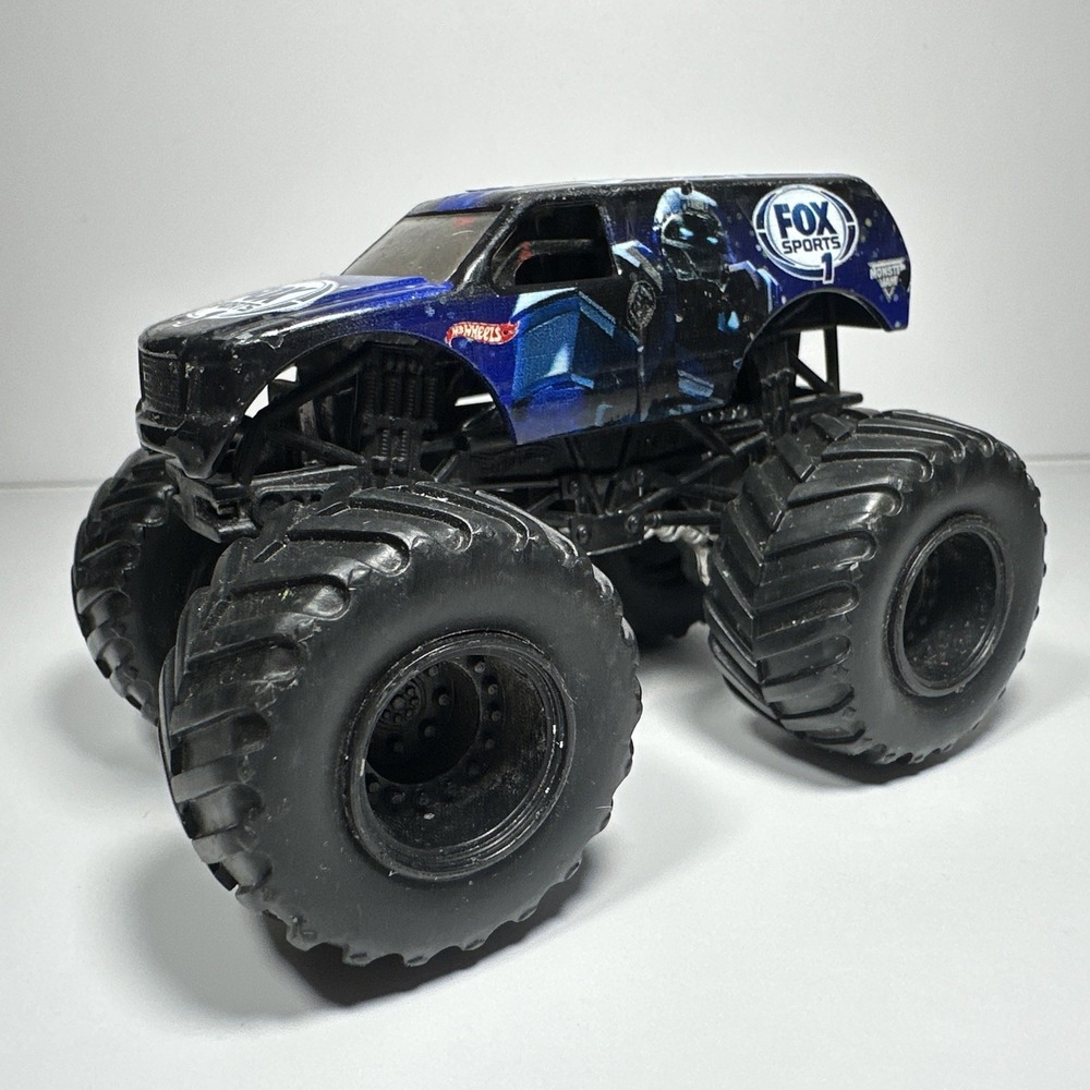 Hot Wheels Monster Jam CLEATUS 1:64 Fox Sports 1 Monster Truck